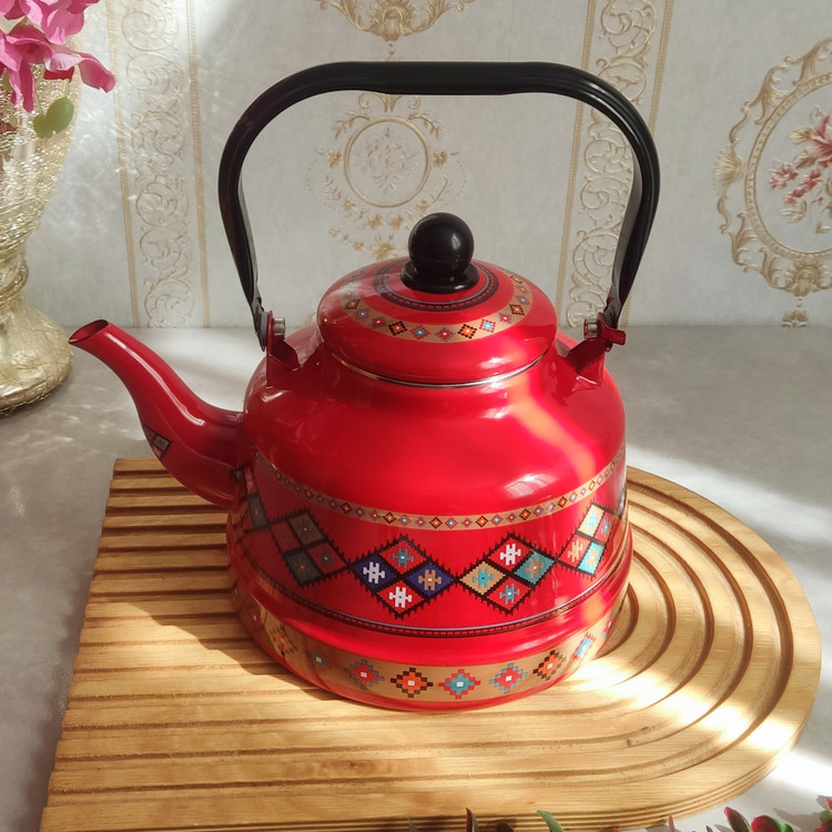 کتری لعابی طرح سنتی قرمز